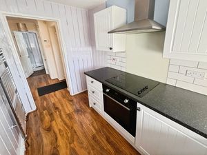 Kitchen- click for photo gallery